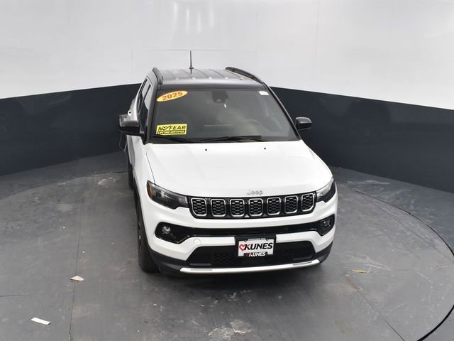 Used 2025 Jeep Compass Limited image 36
