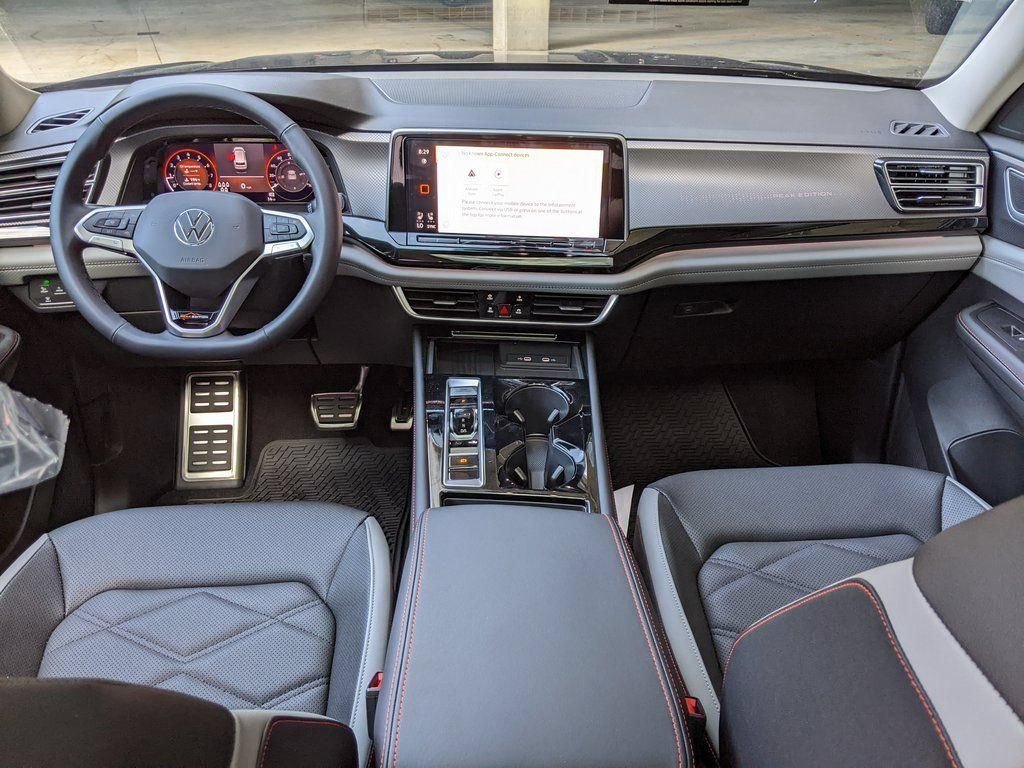 New 2026 Volkswagen Atlas Peak Edition AWD/4WD image 13