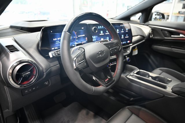 New 2025 Chevrolet Equinox EV RS image 24