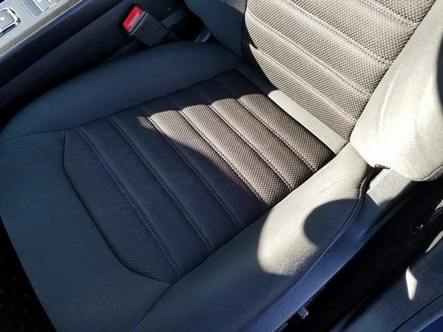 Used 2019 Ford Fusion SE image 14