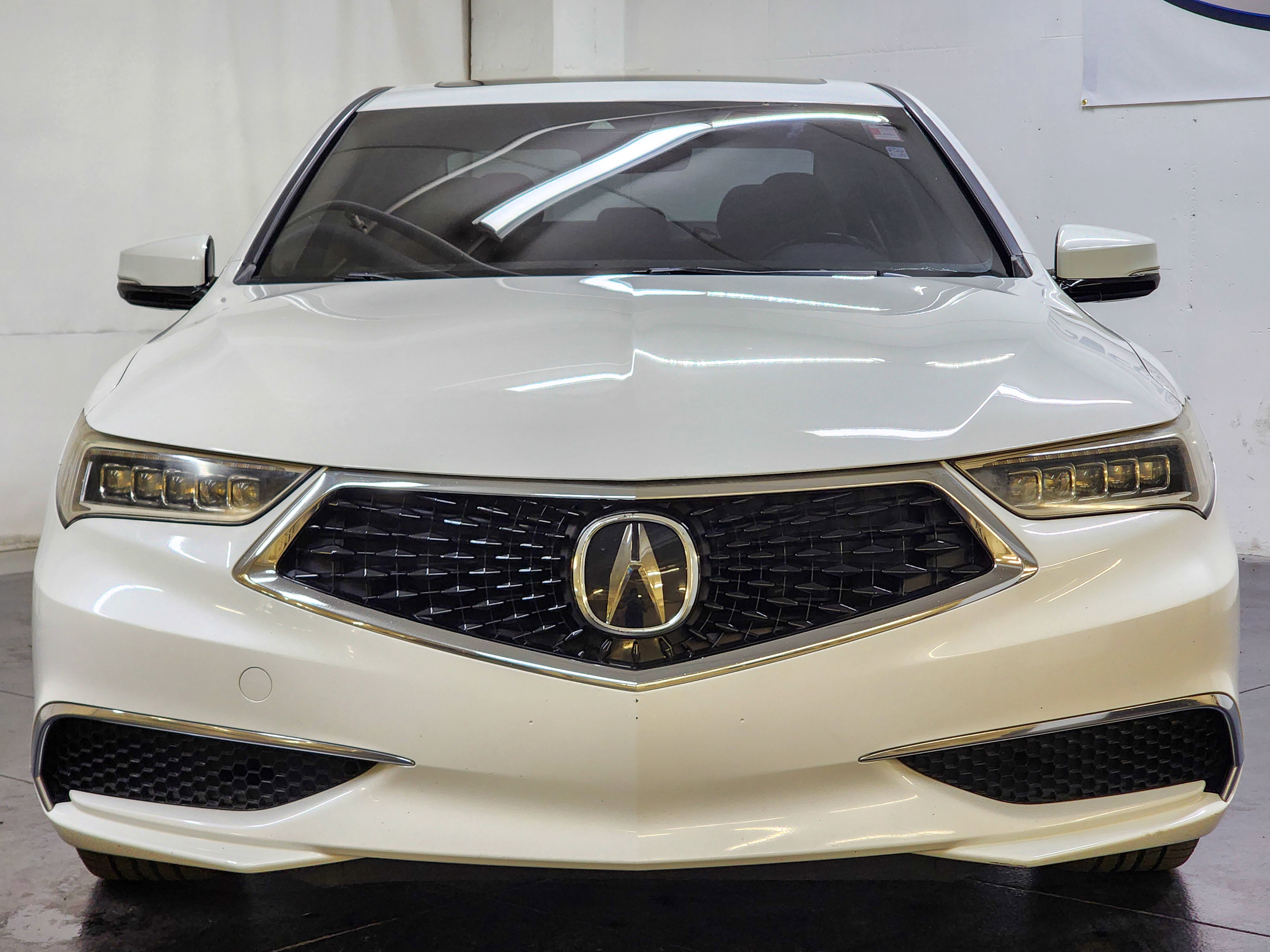 Used 2018 Acura TLX V6 image 11