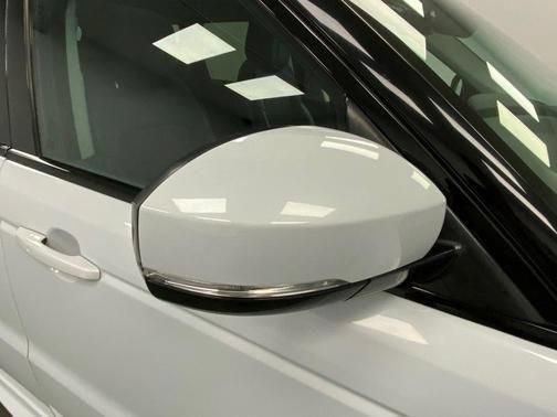 Used 2019 Land Rover Range Rover Sport HST AWD/4WD image 16