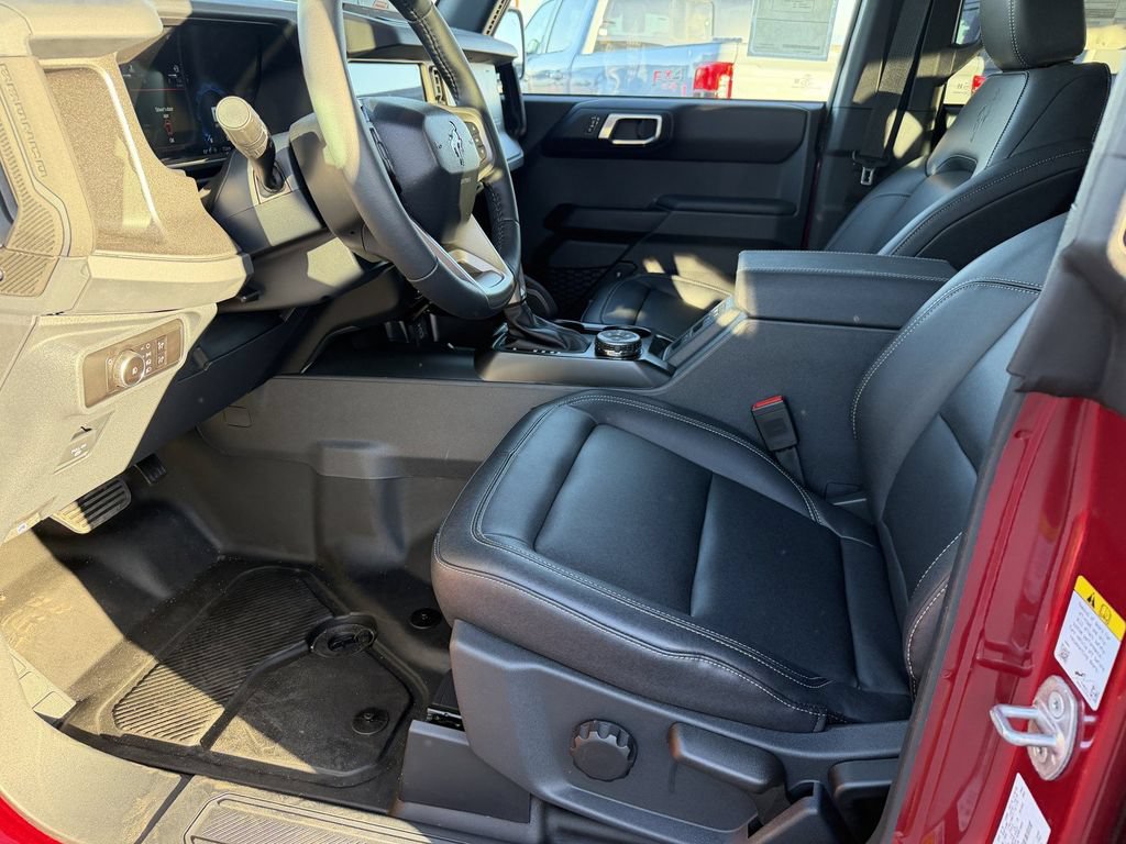 Used 2026 Ford Bronco Badlands AWD/4WD image 23