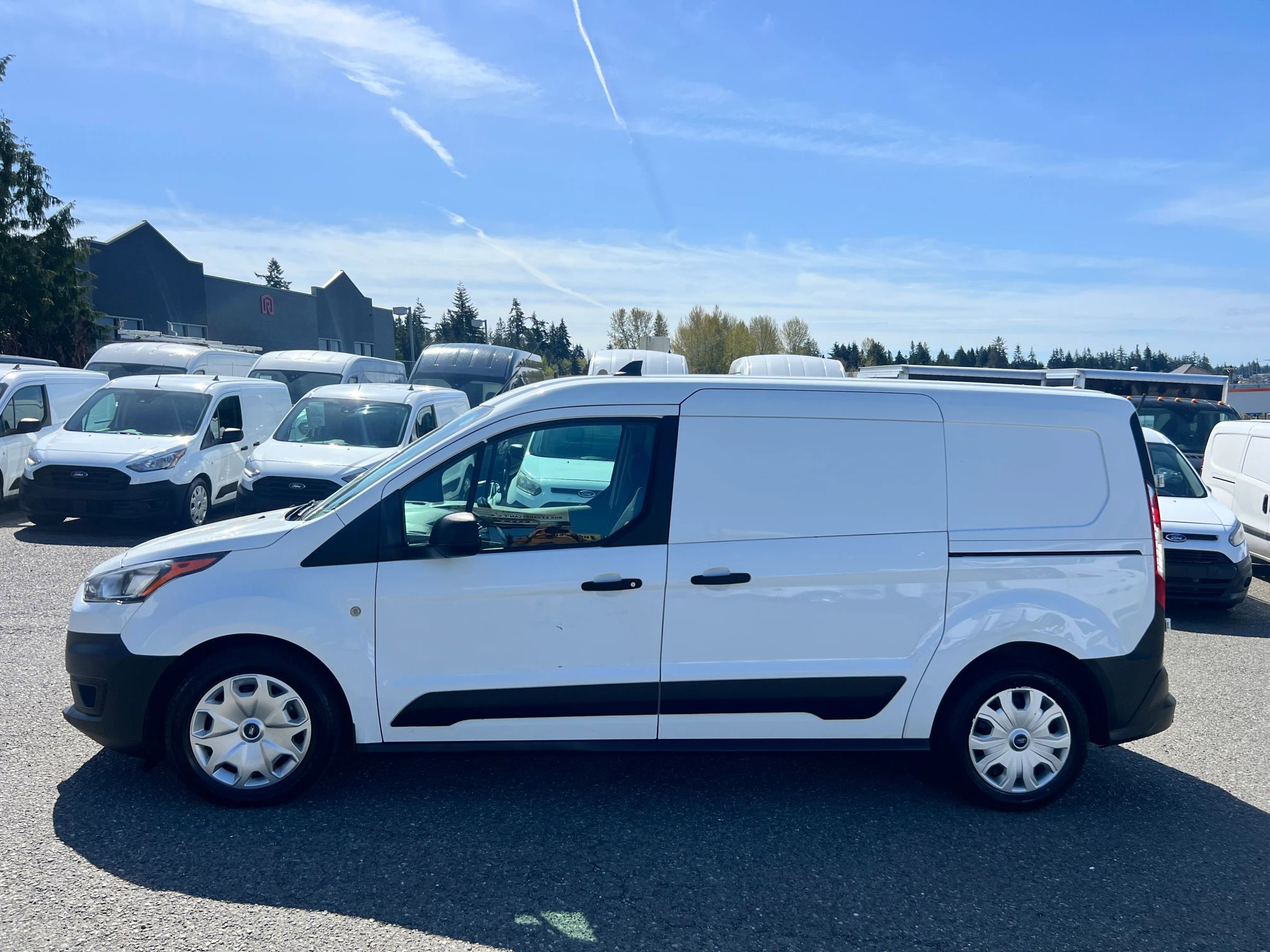 Used 2020 Ford Transit Connect XL image 4