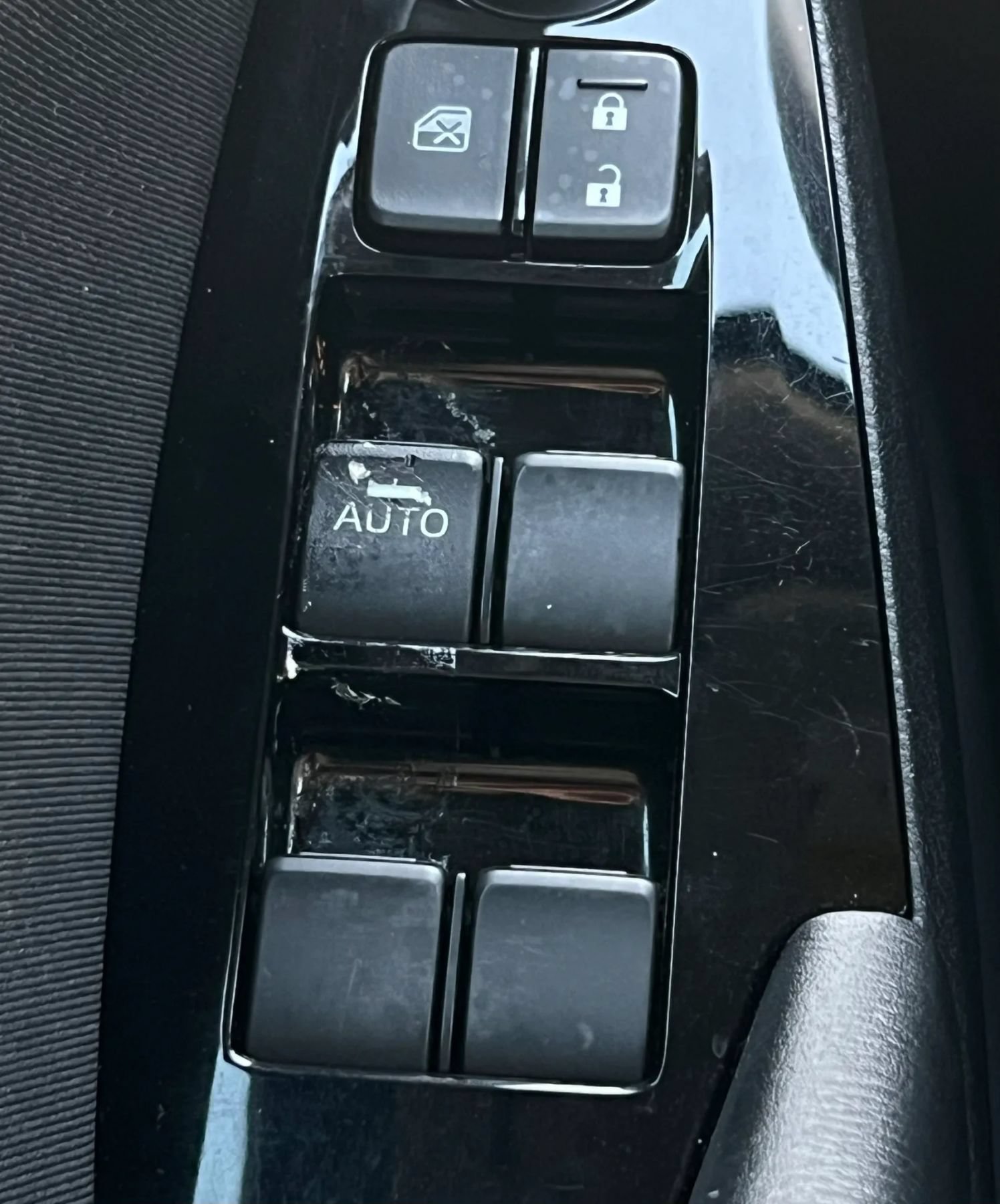 Used 2017 MAZDA MAZDA3 Sport FWD image 37