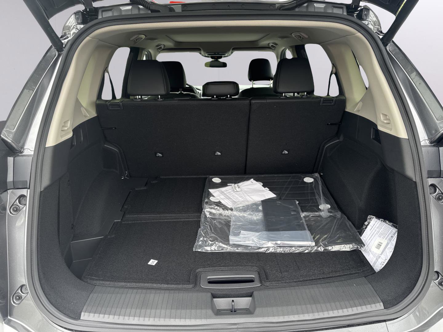 New 2026 Nissan Rogue Platinum w/ Tech Package AWD/4WD image 33