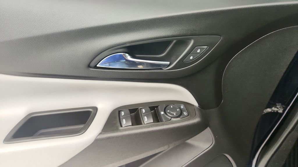 Used 2020 Chevrolet Equinox LS w/ LS Convenience Package FWD image 21