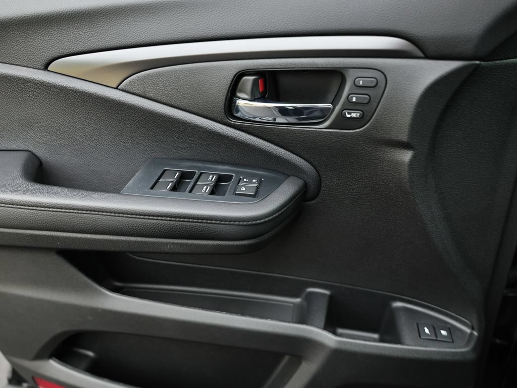 Used 2022 Honda Pilot Special Edition image 13