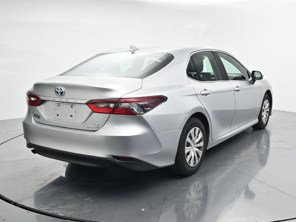 Used 2022 Toyota Camry LE FWD image 7