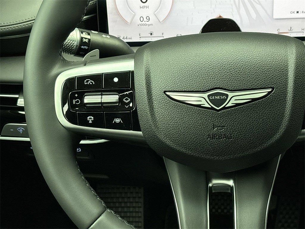 Used 2025 Genesis G80 2.5T AWD/4WD image 19