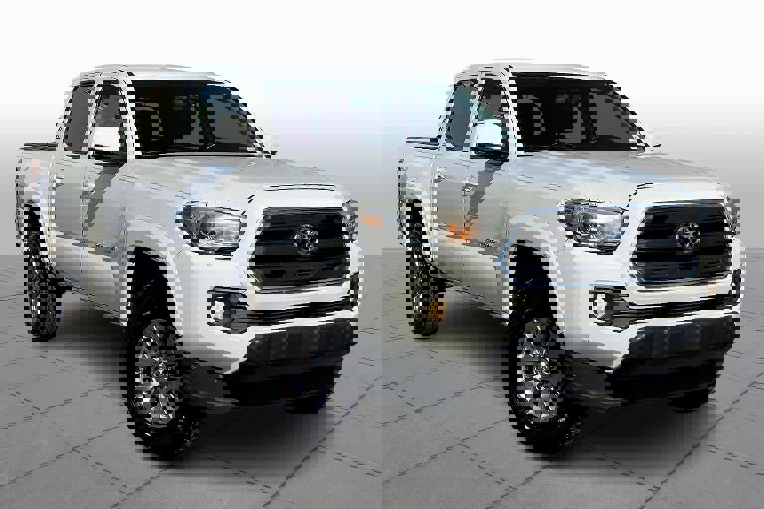 Used 2017 Toyota Tacoma SR5 image 2