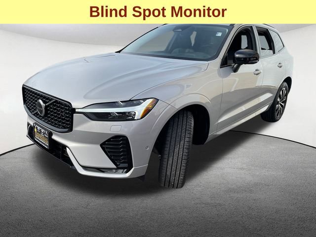Used 2025 Volvo XC60 B5 Plus image 5