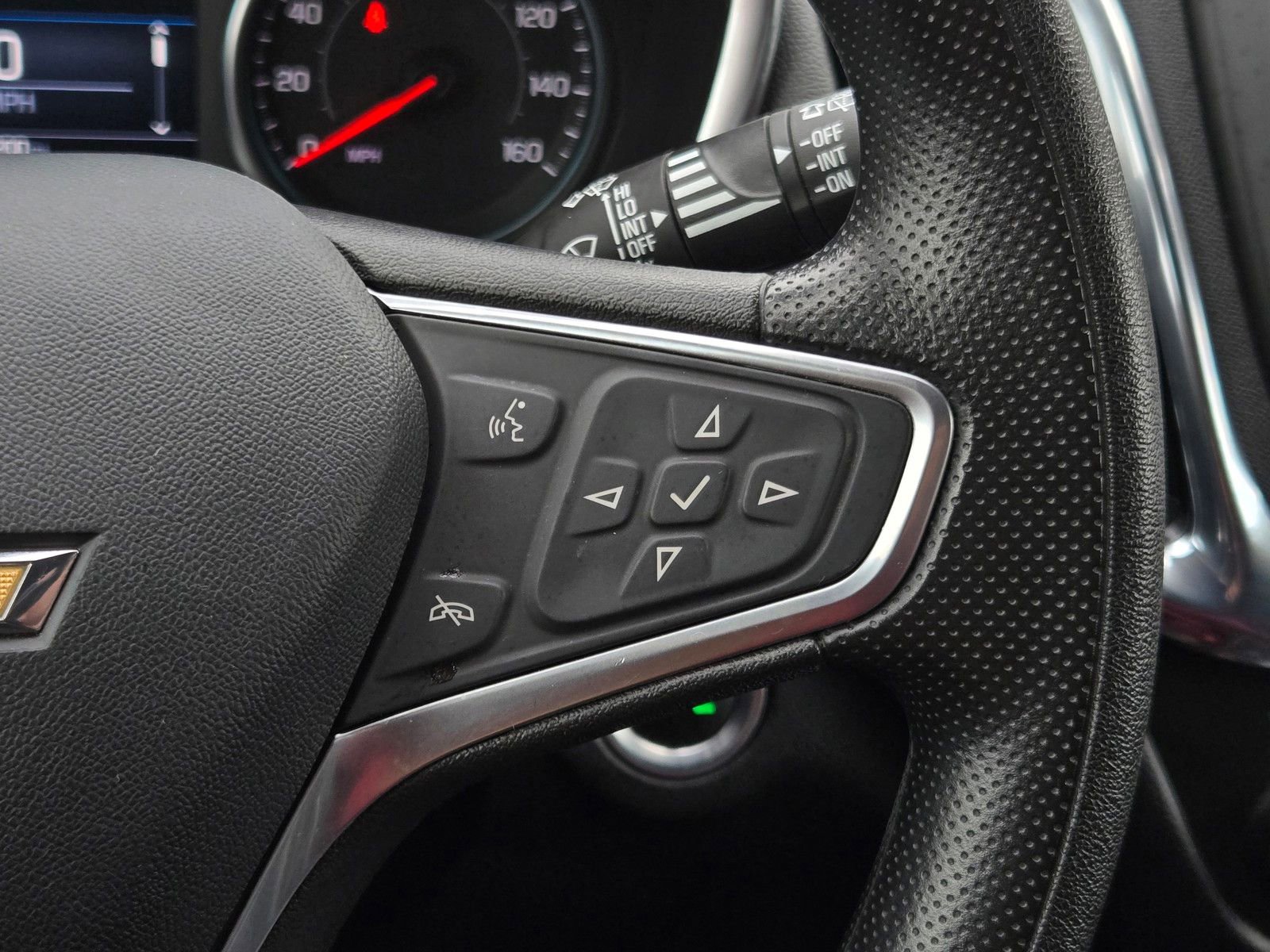 Used 2023 Chevrolet Equinox LT image 19