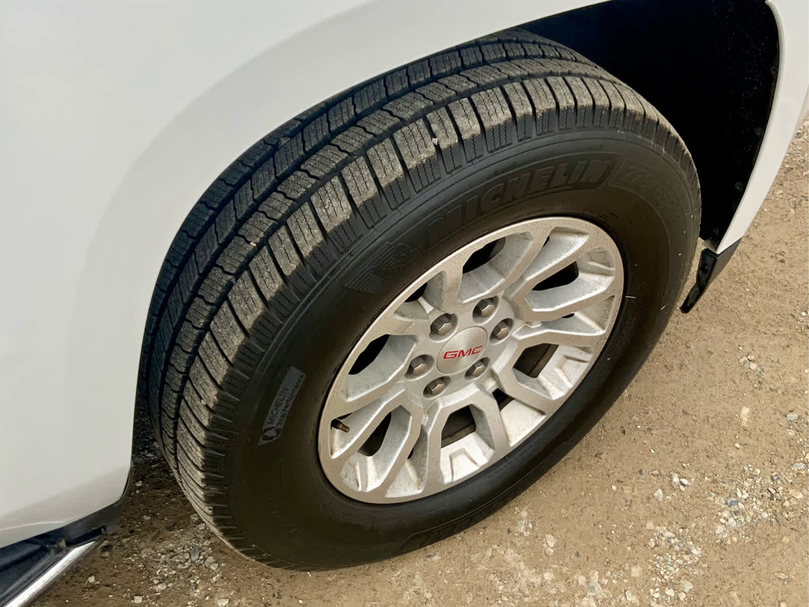 Used 2019 GMC Yukon XL SLT w/ Open Road Package image 17