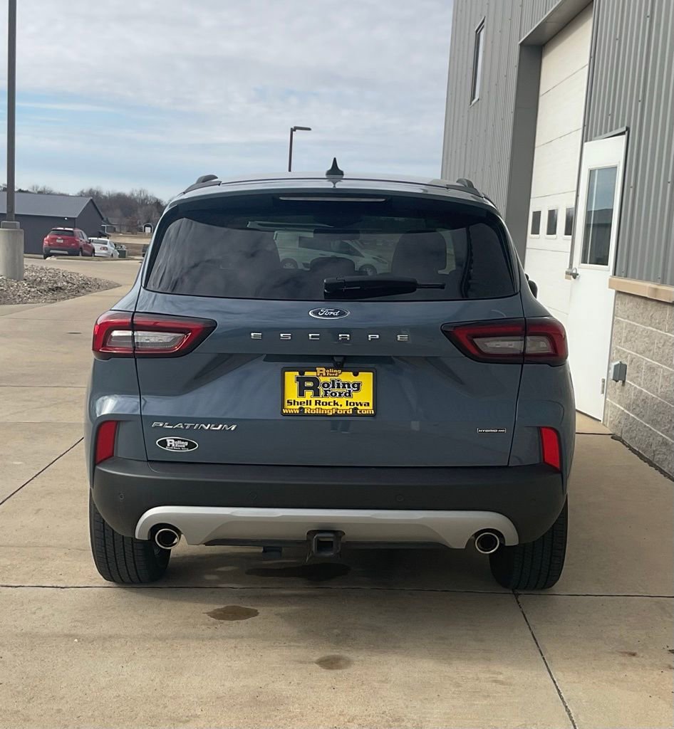 Used 2023 Ford Escape Platinum w/ Class II Trailer Tow Package image 5