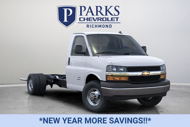 New 2025 Chevrolet Express 3500 w/ Power Convenience Package image 7