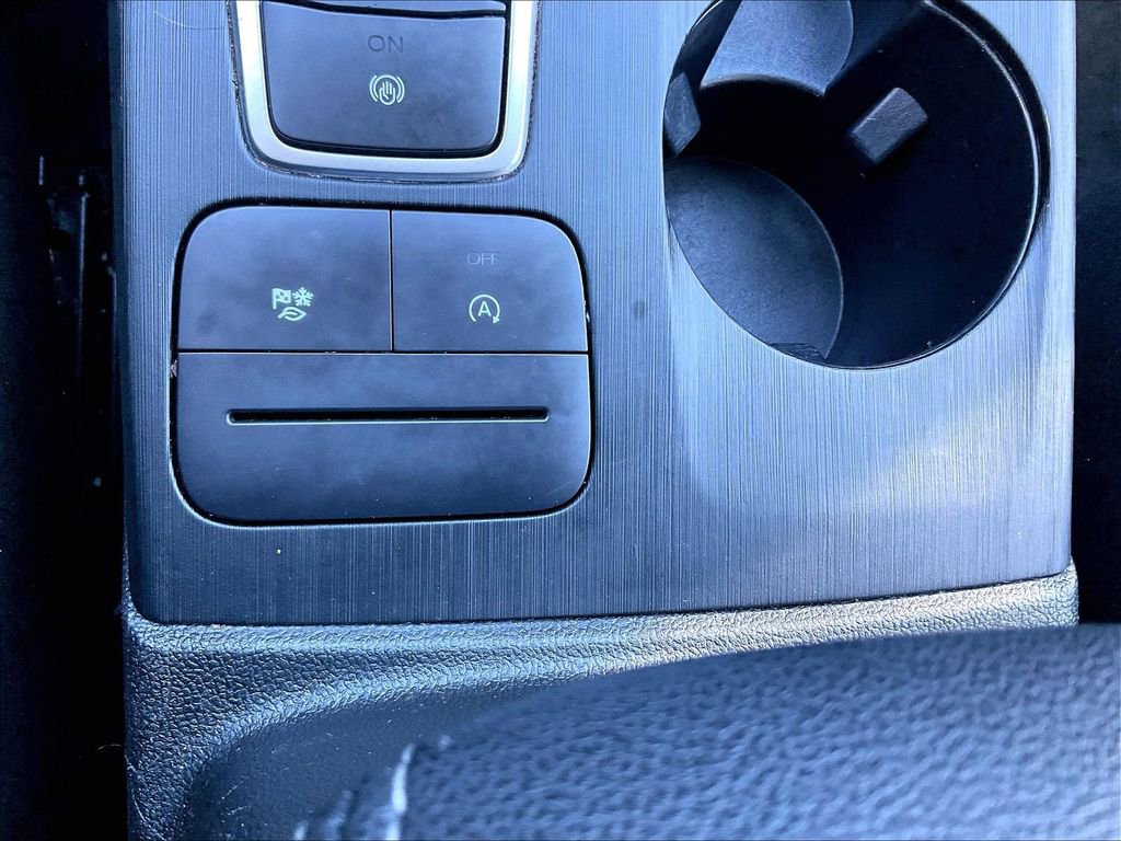 Used 2022 Ford Escape SE image 33