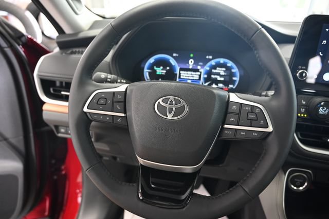 Certified 2026 Toyota Grand Highlander AWD Hybrid image 23