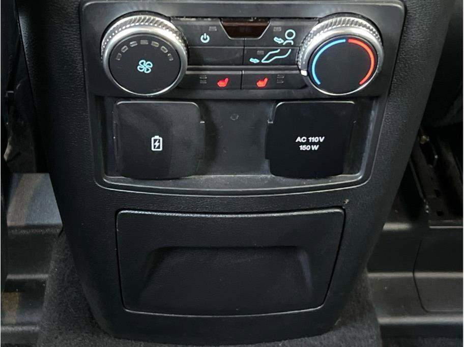 Used 2022 Ford Explorer Limited w/ Equipment Group 301A image 10