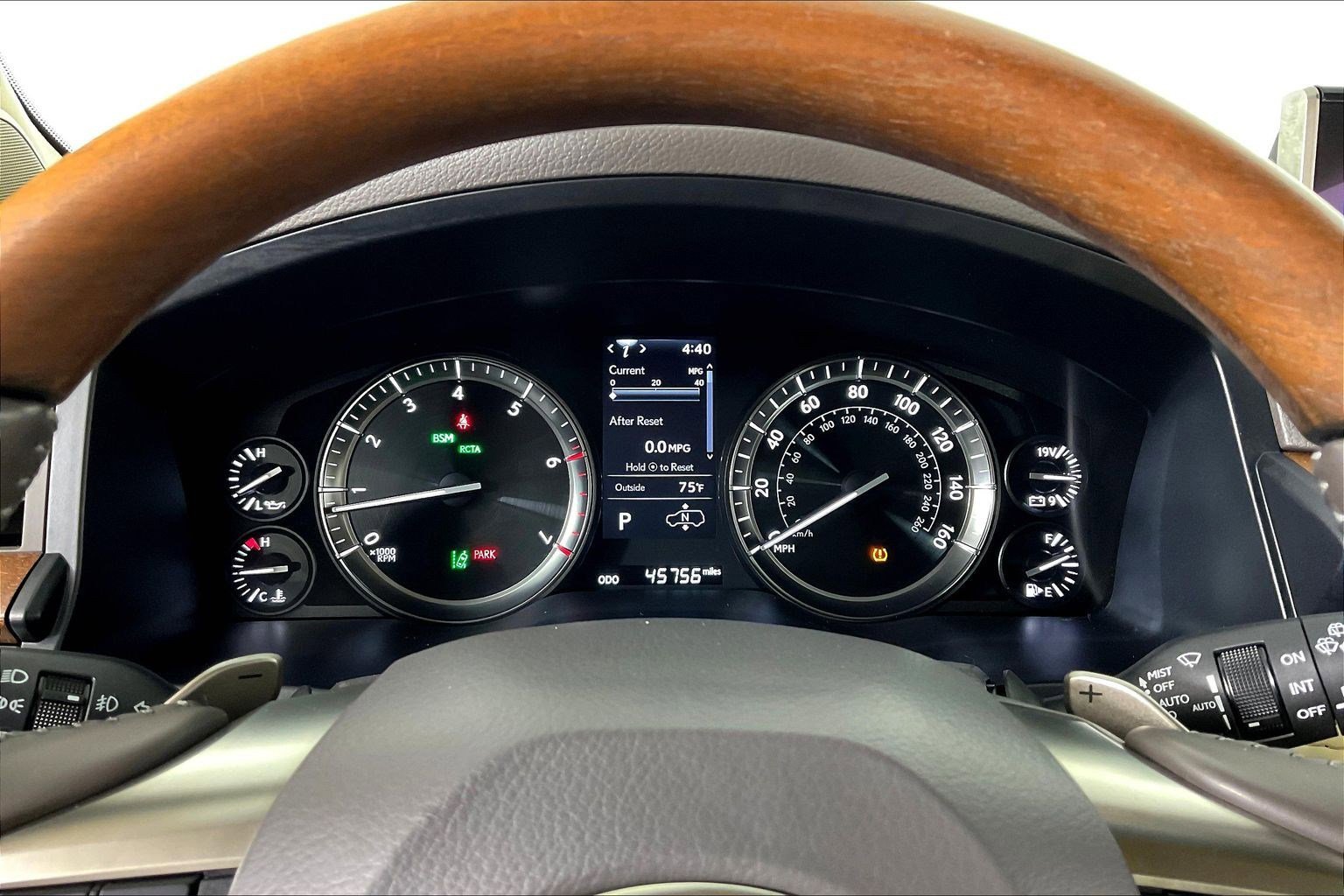 Used 2021 Lexus LX 570 4WD w/ Luxury Package image 13