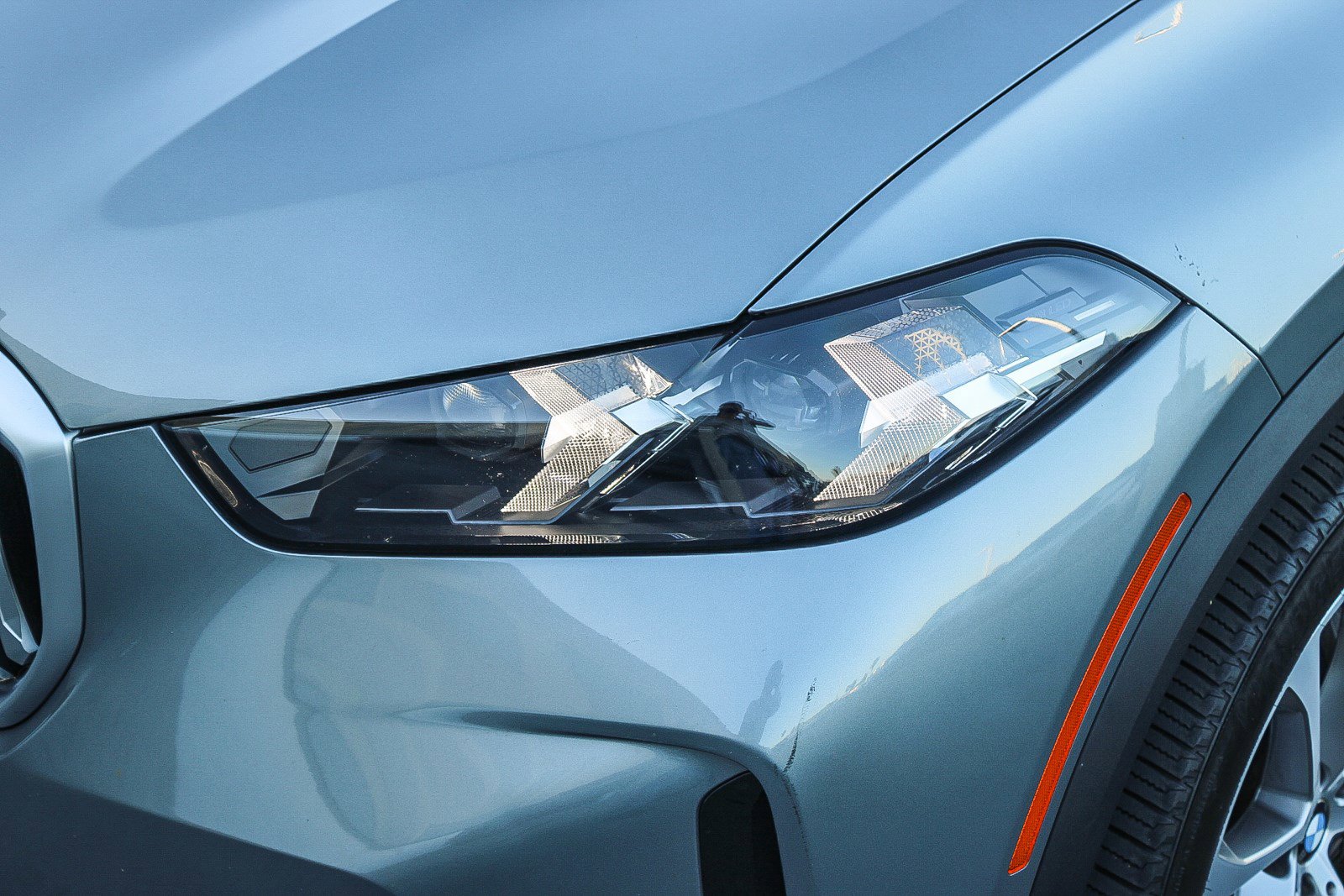 Used 2024 BMW X5 sDrive40i w/ Parking Assistance Package image 5