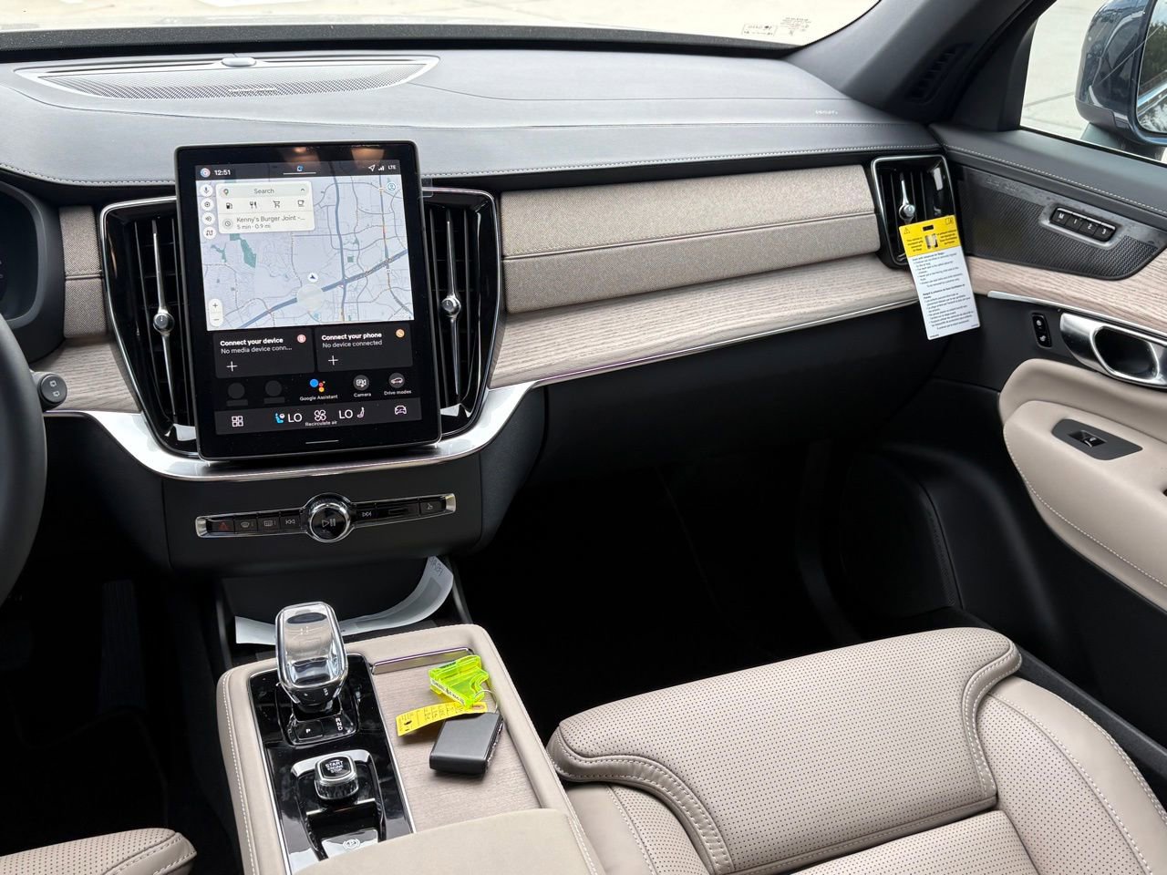 New 2026 Volvo XC90 B6 Ultra w/ Protection Package Premier image 11