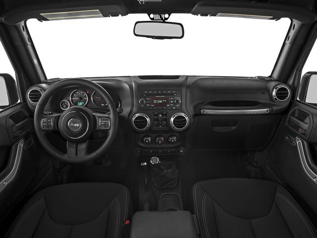 Used 2016 Jeep Wrangler Unlimited Sahara w/ Connectivity Group AWD/4WD image 11