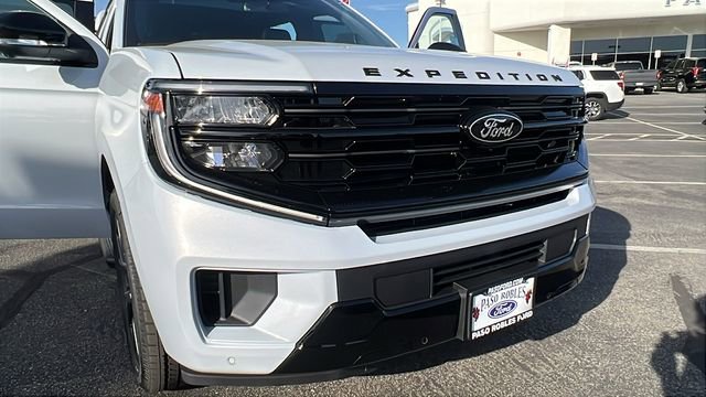 New 2026 Ford Expedition Max Platinum w/ Stealth Appearance Package AWD/4WD image 10