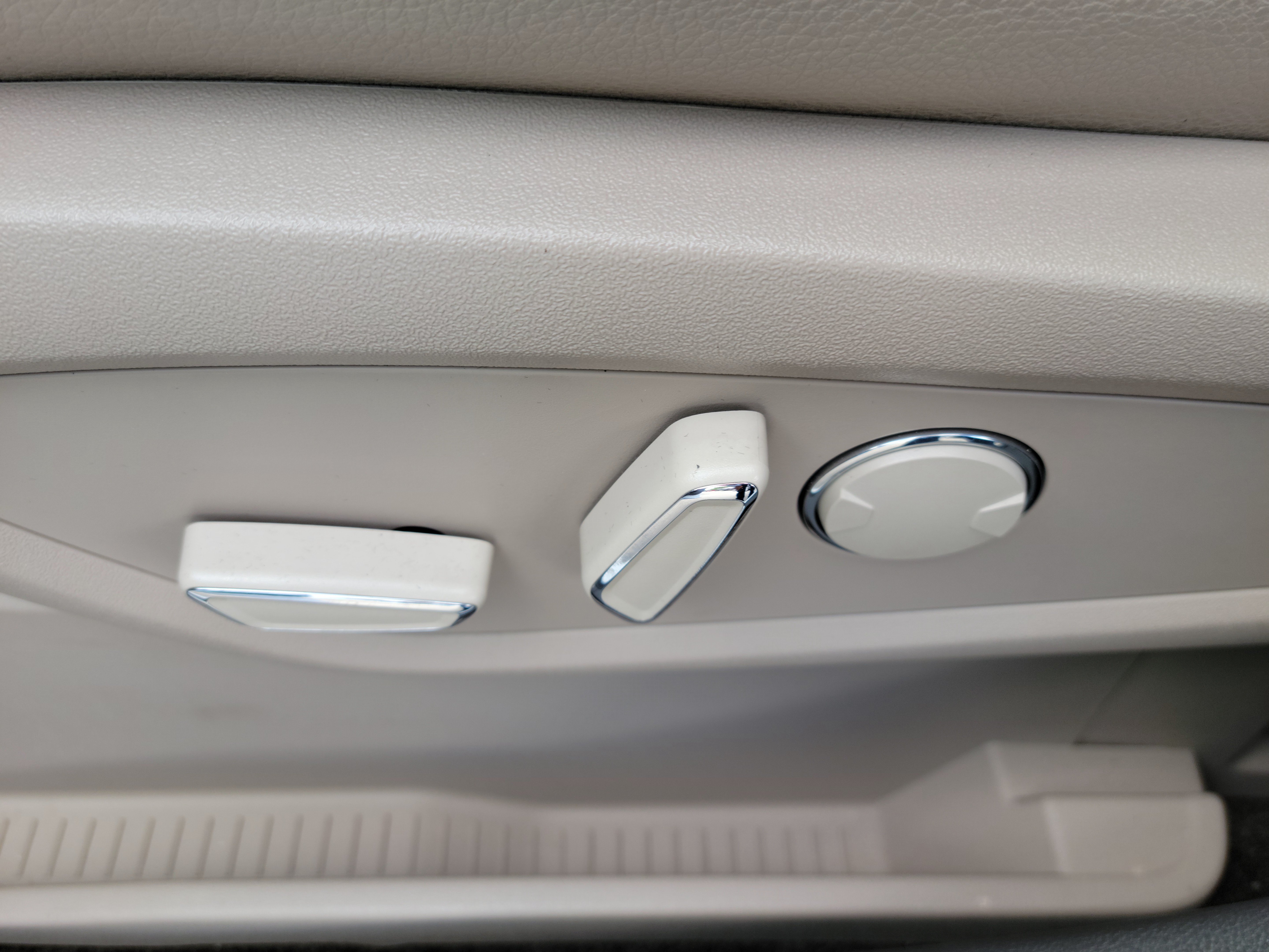 Certified 2022 Lincoln Corsair Reserve w/ Elements Package FWD image 13