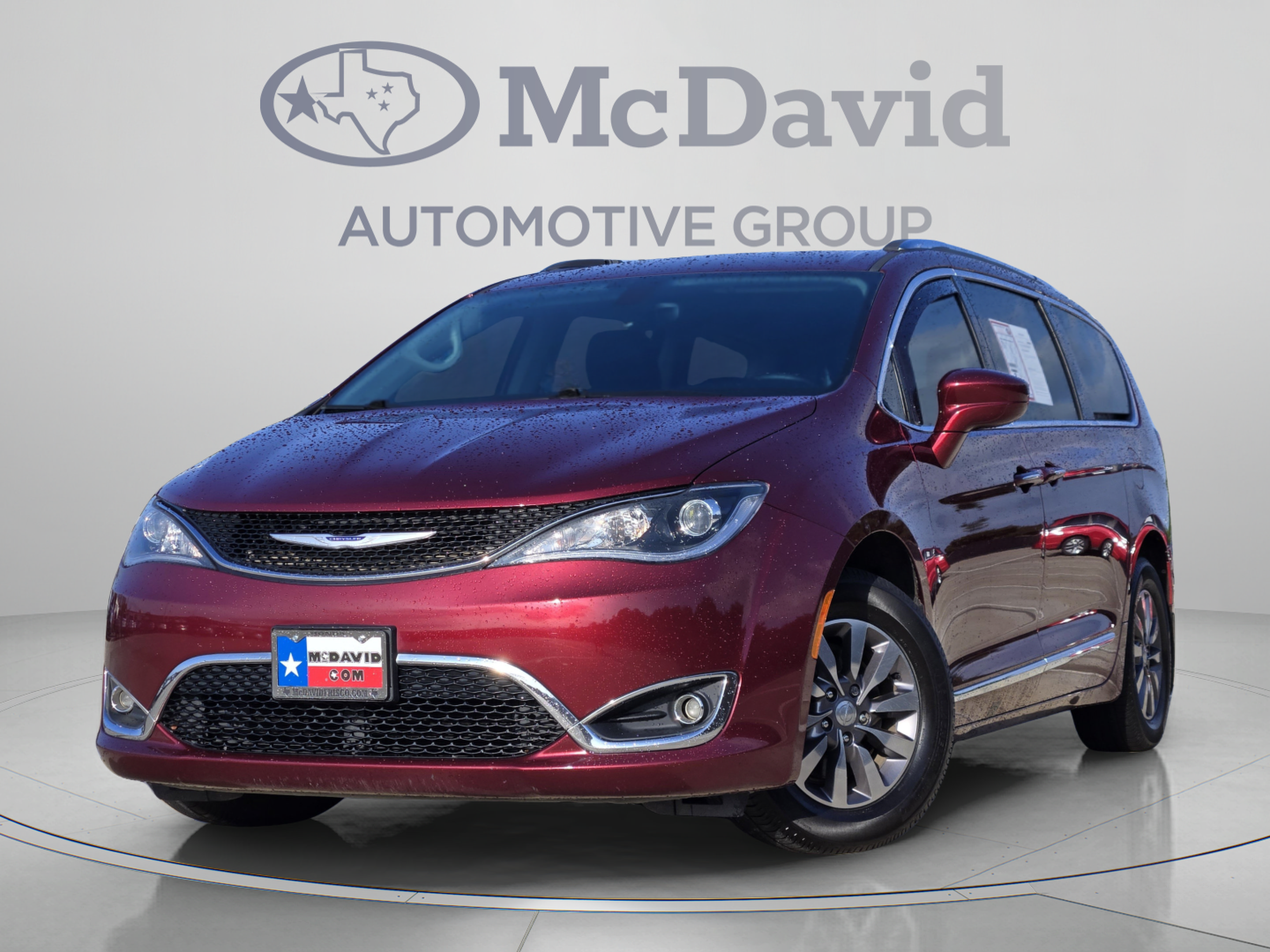 Used 2019 Chrysler Pacifica Touring-L Plus FWD image 1