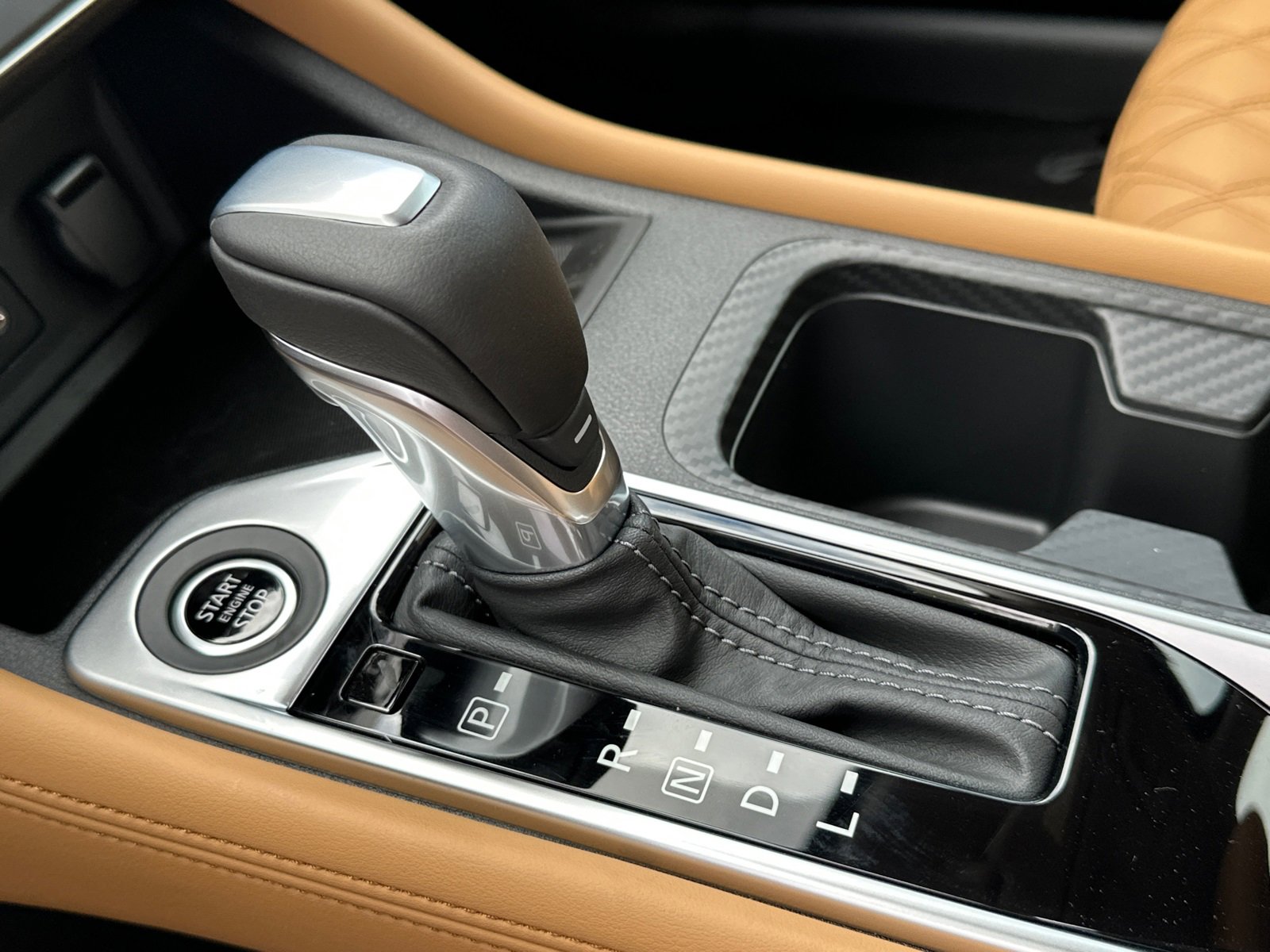 New 2025 Nissan Sentra SV w/ SV Premium Package image 32