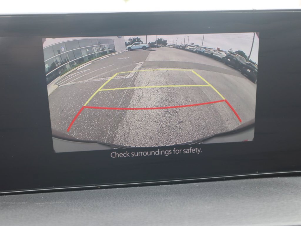 Used 2022 MAZDA MAZDA3 s FWD image 4