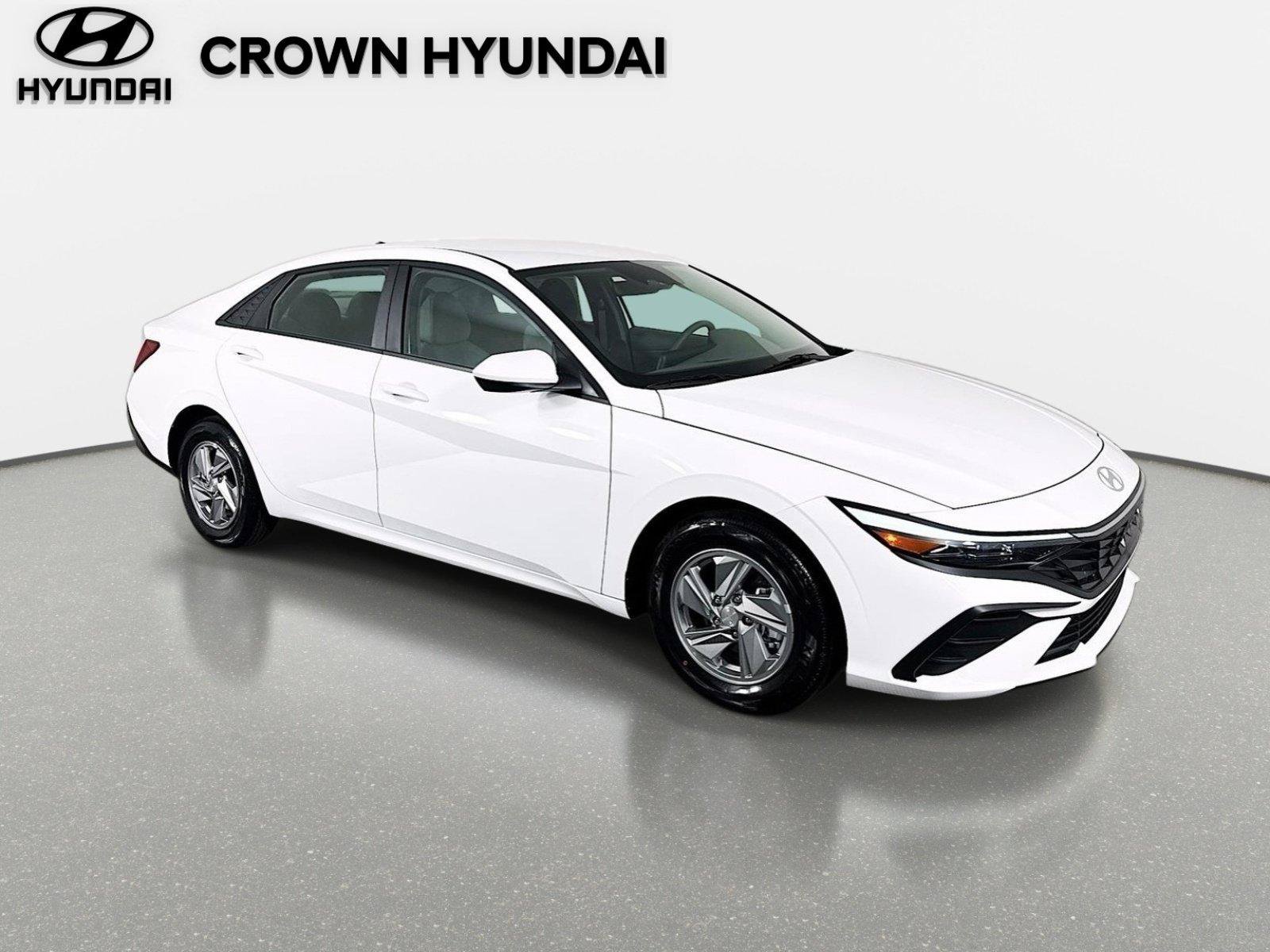 New 2026 Hyundai Elantra SE FWD image 3