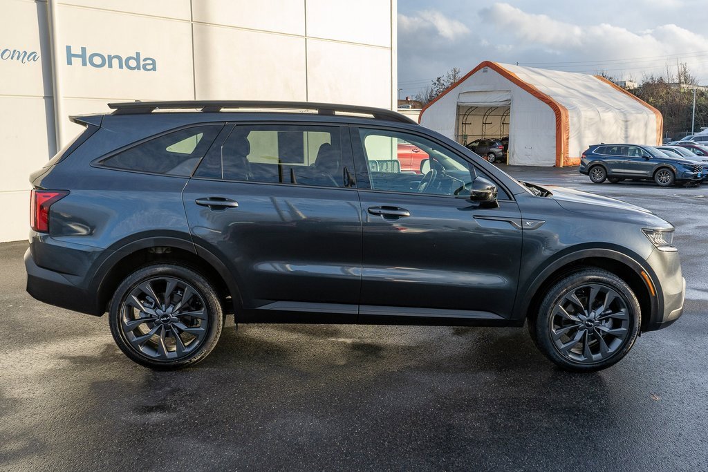 Used 2023 Kia Sorento X-Line EX image 16