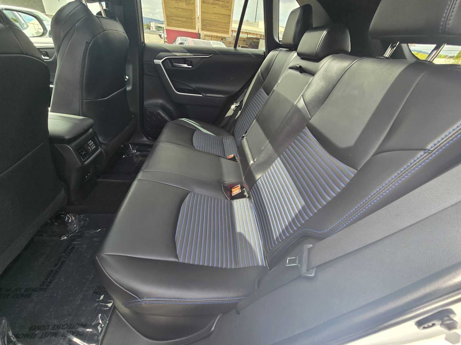 Used 2023 Toyota RAV4 XSE AWD/4WD image 18