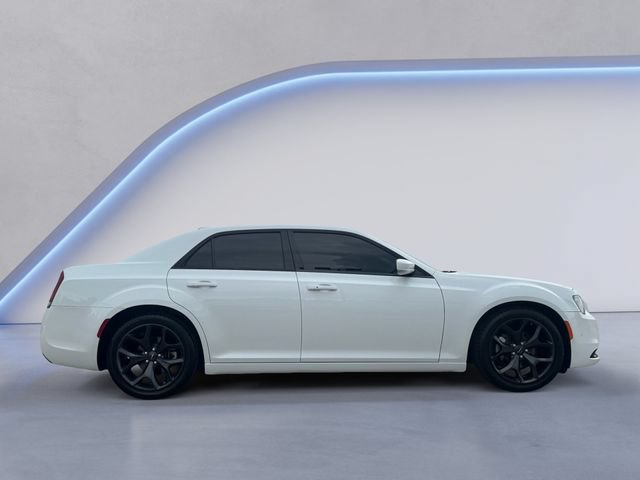 Used 2023 Chrysler 300 S RWD image 4