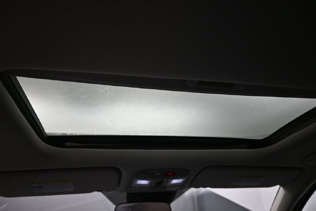 Used 2025 Kia Telluride S FWD image 12