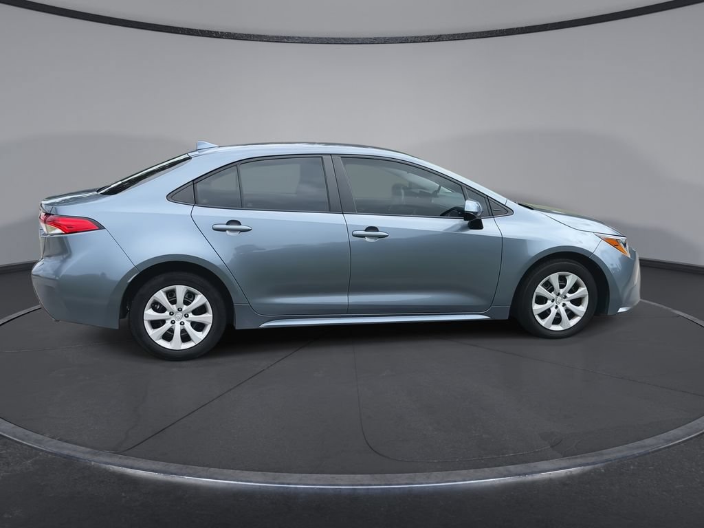Used 2024 Toyota Corolla LE FWD image 9