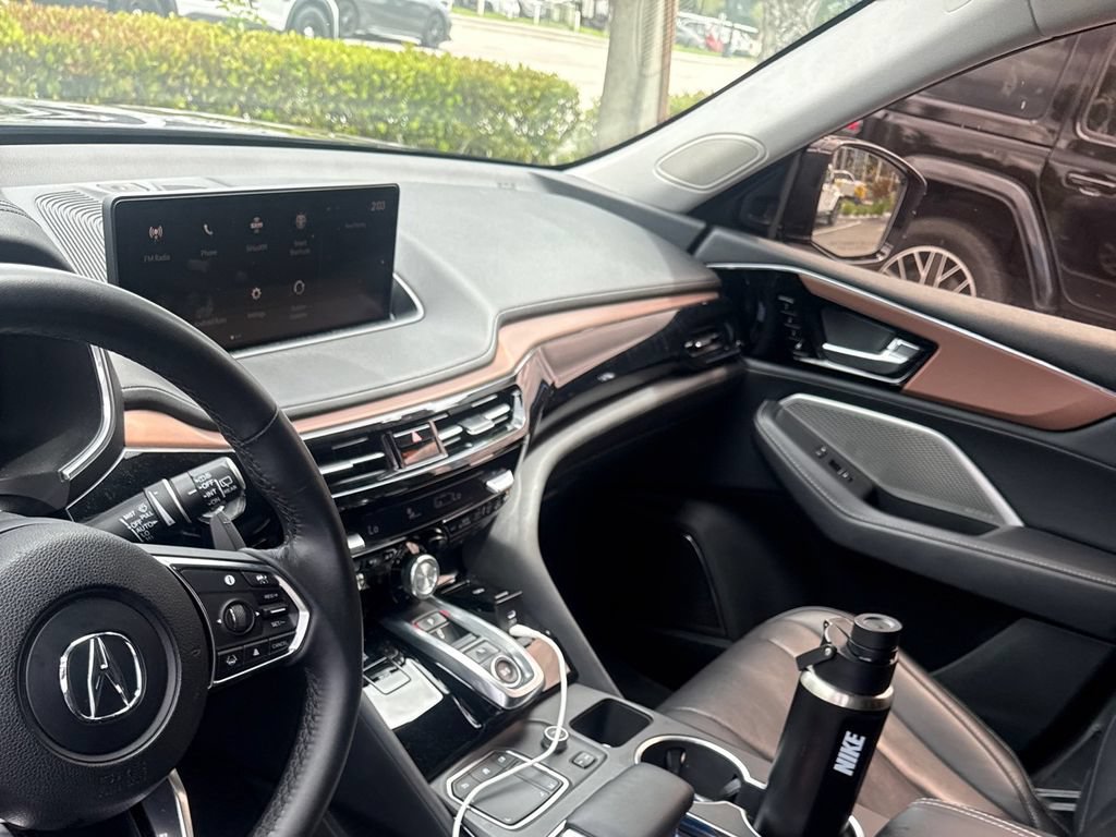 Used 2022 Acura MDX w/ Technology Package FWD image 4