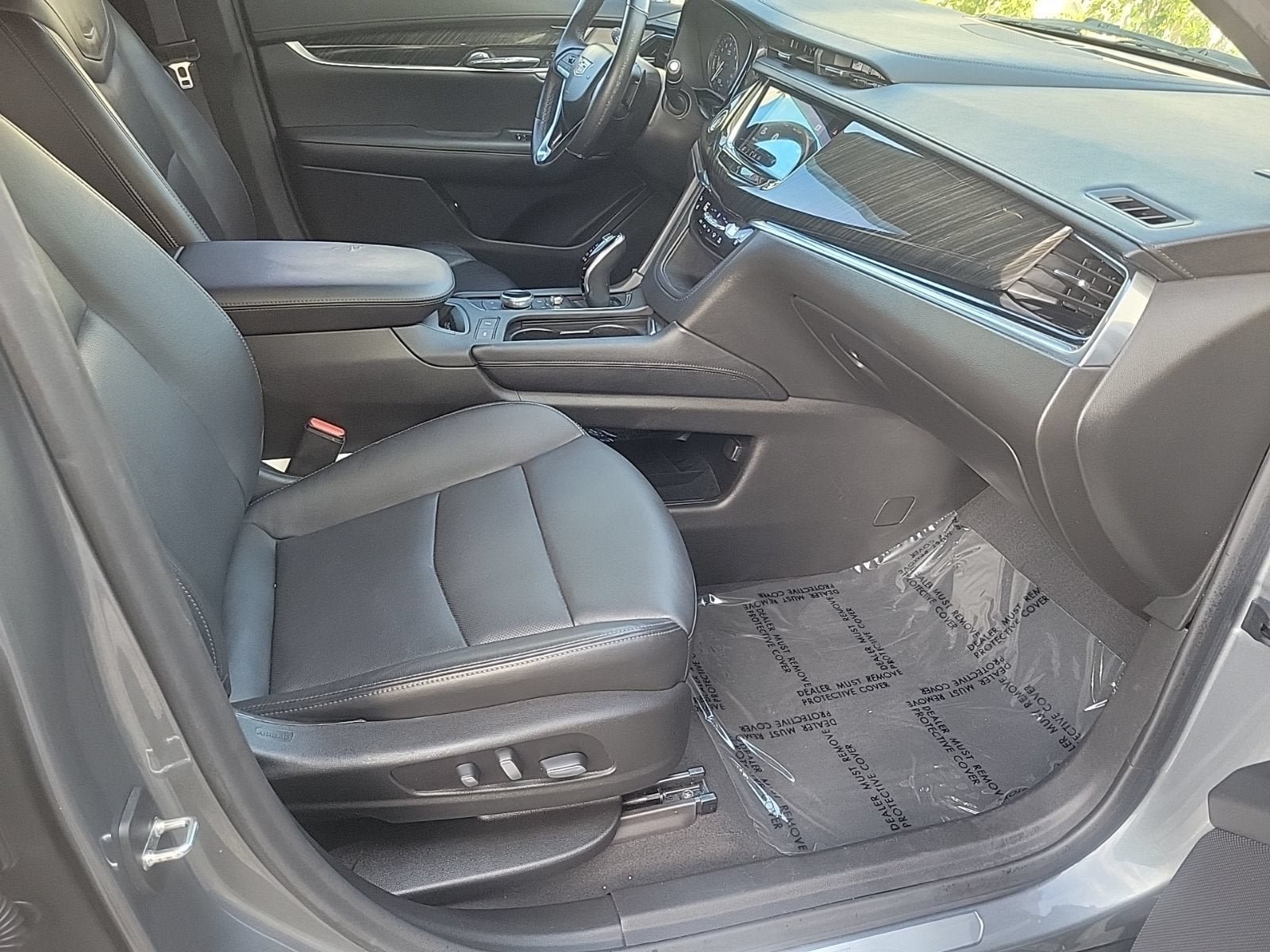 Certified 2021 Cadillac XT6 Premium Luxury FWD image 12