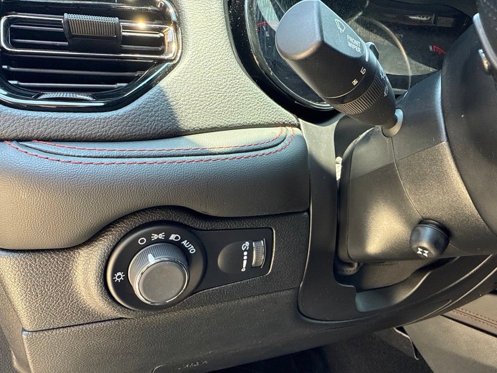 Used 2024 Dodge Durango GT AWD/4WD image 21