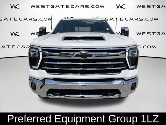 Used 2024 Chevrolet Silverado 2500 LTZ w/ LTZ Convenience Package AWD/4WD image 2