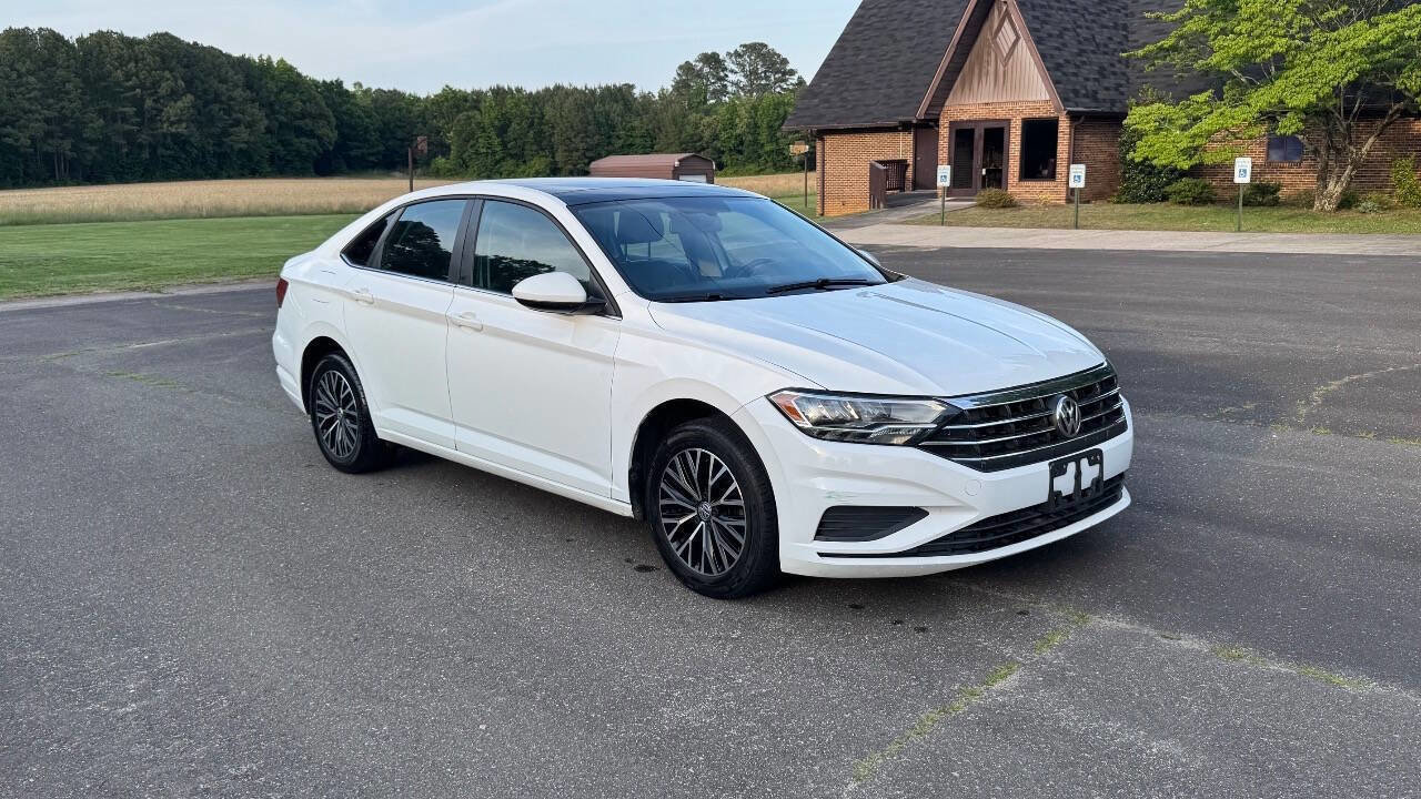 Used 2019 Volkswagen Jetta R-Line FWD image 2