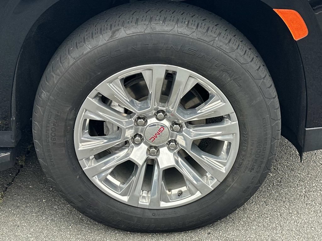 Used 2024 GMC Yukon XL Denali AWD/4WD image 11