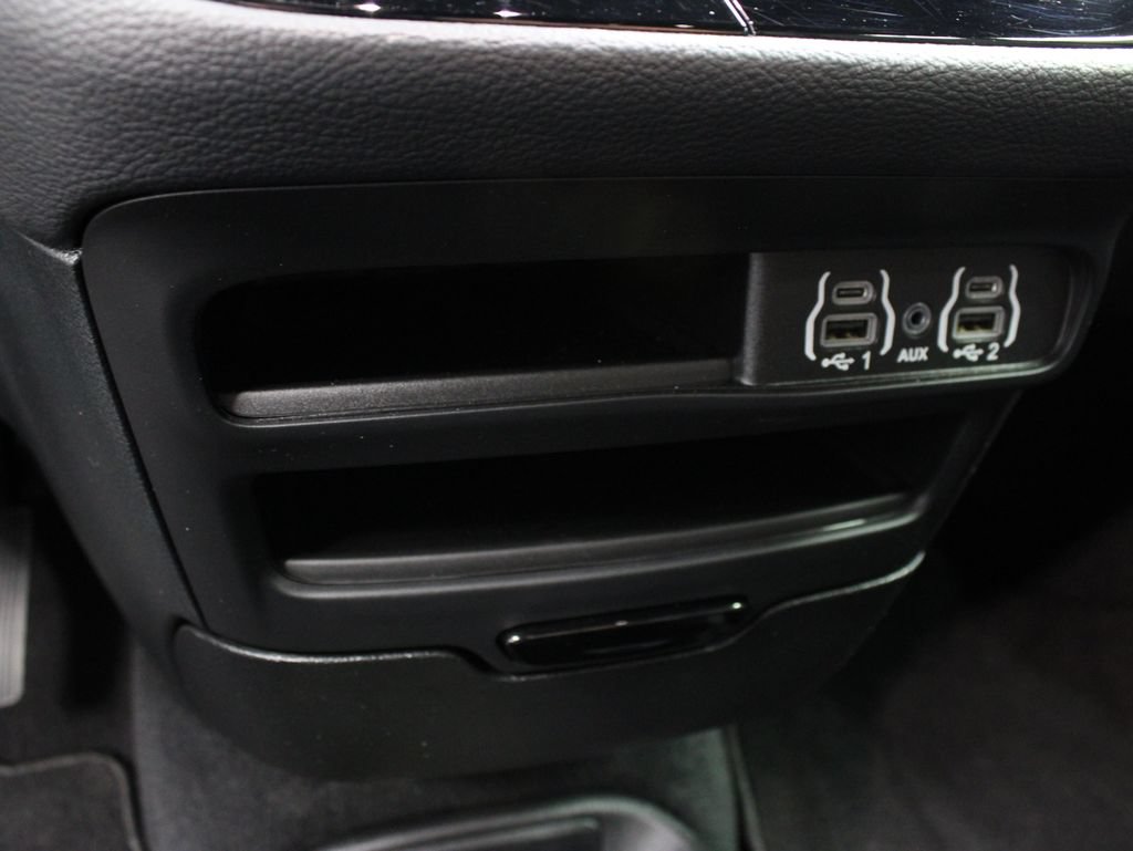 Used 2024 Chrysler Pacifica Touring-L w/ S Appearance Package AWD/4WD image 63