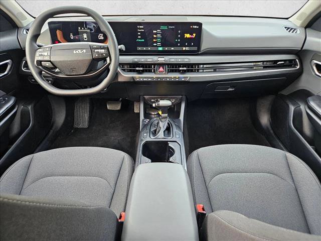 Used 2025 Kia K4 LXS FWD image 16