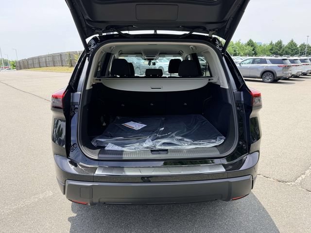 New 2026 Nissan Rogue SV AWD/4WD image 12
