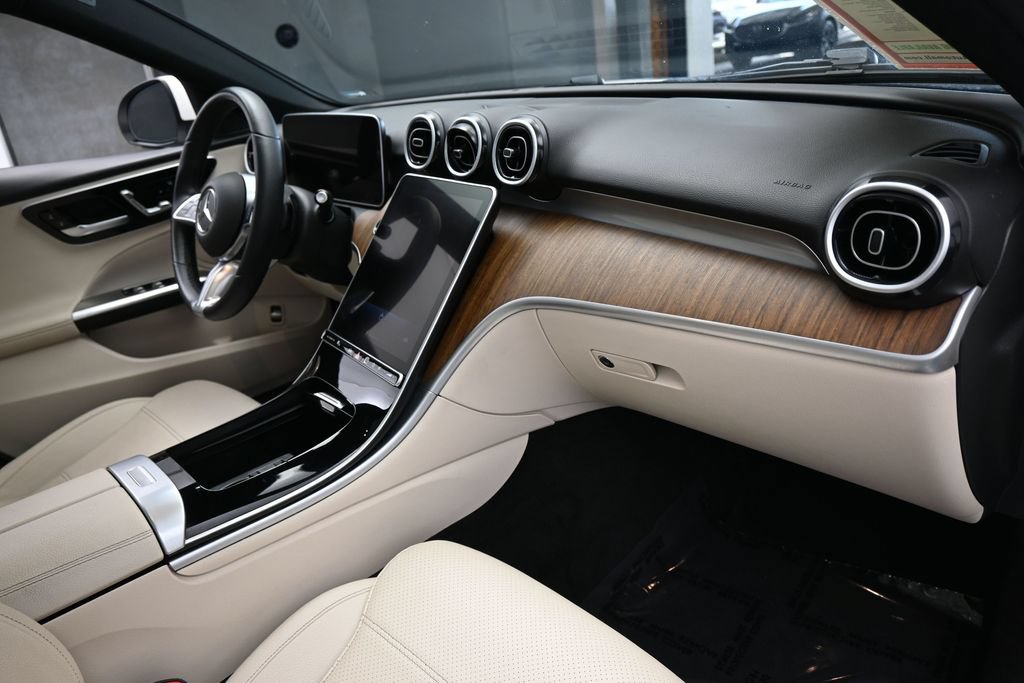 Used 2025 Mercedes-Benz C 300 Sedan image 49