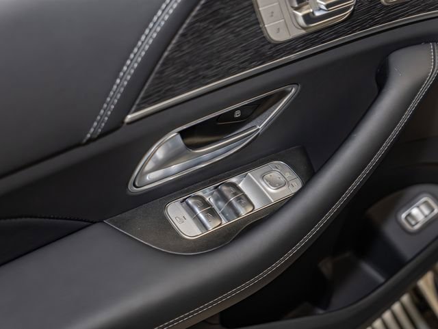New 2026 Mercedes-Benz Maybach GLS 600 4MATIC image 14