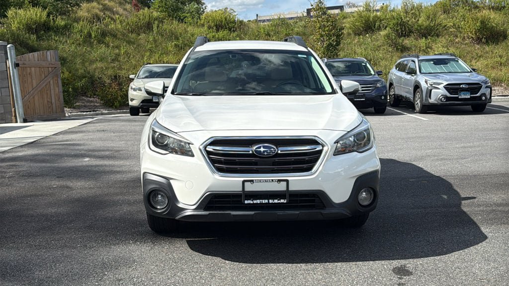 Used 2019 Subaru Outback 2.5i Premium AWD/4WD image 2
